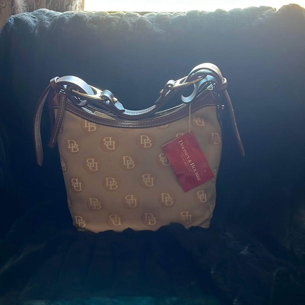 Dooney & Bourke